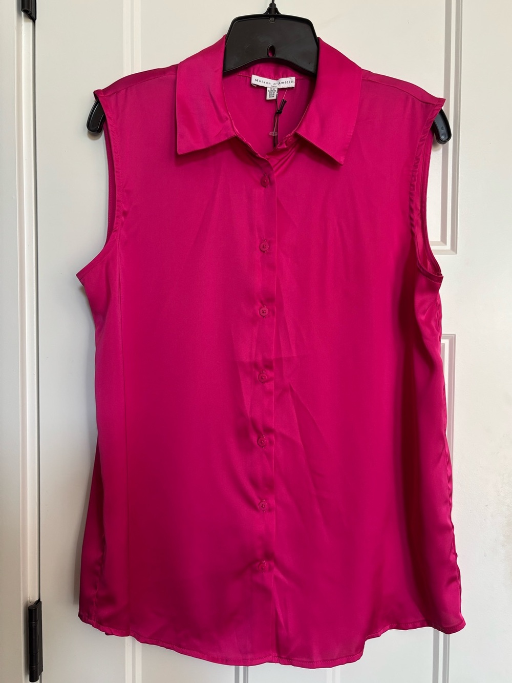Maison d’ Amelie - Sleeveless Button- down Blouse - Fuchsia Pink - NWT!